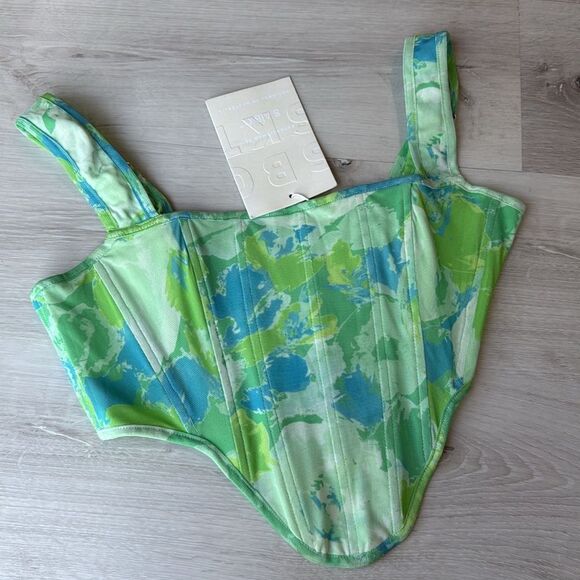 SABO Capri top Green and blue‎ Size Medium
Nwt - Picture 6 of 8